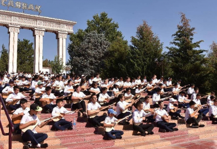 ​Шымкенттіктер «Ұлттық домбыра» күнін атап өтті