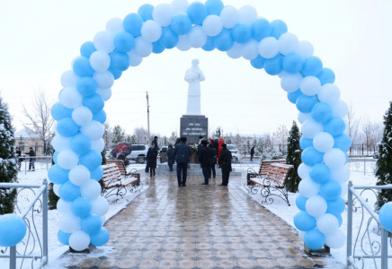 ТҮРКІСТАН: ​Түлкібас ауданында «Ана мен бала» монументі ашылды