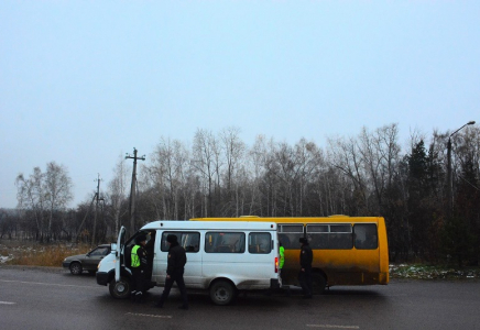 Артық жолаушы отырғызған автобус жүргізушілері жазаланды