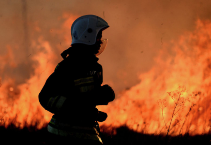 Өртеніп жатқан өзеннің видеосы қазақстандықтардың зәресін ұшырды 