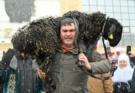 Шымкентте ​АМАЛ МЕРЕКЕСІ аясында ұлттық ойындар ұлықталды