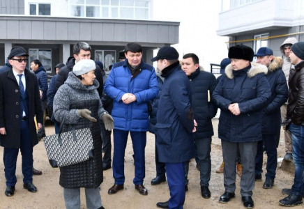 Шымкент қаласының әкімі құрылыстағы автокөліктердің қаланы ластамауын қатаң тапсырды