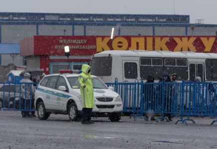 Өскемендегі бақылау бекеттерінде ұзынсонар кептеліс пайда болды (видео)