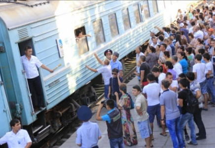 Ел ішінде қоныс аударатын бойдақ қыз-жігіттерге мемлекет қолдау көрсетеді 