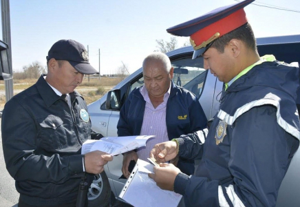 ТҮРКІСТАН: Қоғамдық көлік жүргізушілері 1400-ден астам жол қауіпсіздік ережесін бұзған