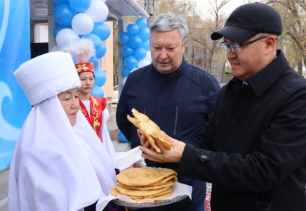 ​Үштөбе қаласында Республика күніне орай жаңа пәтерлер берілді