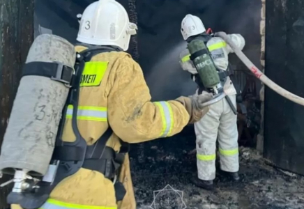 Павлодар облысында өртенген үйден 40 жастағы ер адамның денесі табылды