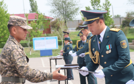 ШЫМКЕНТ: Мерзімді қызметтегі сарбаздар әскери борышын аяқтады