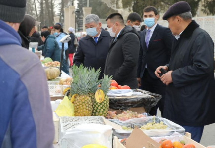 ТҮРКІСТАН: Түлкібастағы жәрмеңкеде азық-түлік төмен бағада сатылды