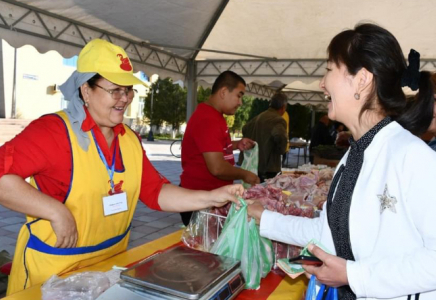 ТҮРКІСТАН: Ордабасыда ауылшарушылығы өнімдерінің жәрмеңкесі өтті