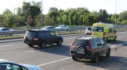 Шығыс Қазақстан облысында көпірден секірмек болған қыз құтқарылды