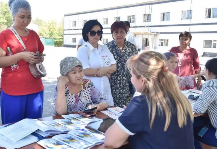 «Жастардан-жастарға ақпараттық керуені»: Шымкентте бос жұмыс орындары жәрмеңкесі өтті