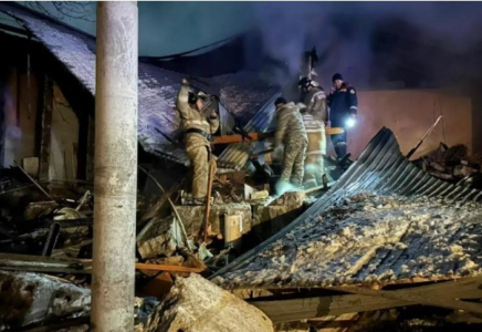 Жаңаөзенде жарылыс болған үйдің тұрғындары өз болжамын айтты