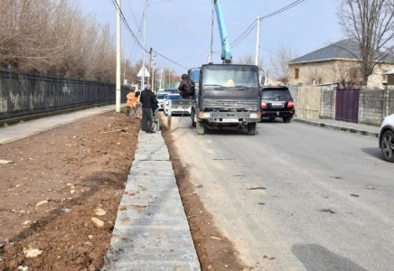 Мұрат Әйтенов Абай ауданы аумағына қарасты жолдардың сапасын тексерді