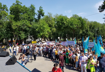 Алматыда бейбіт митинг өткізетін екі орын белгіленеді