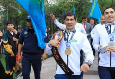 Бокстан әлем чемпионатының жеңімпаздарына пәтер берілді